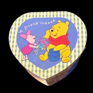 Winnie the Pooh Heart-Shaped Jewelry Music Box